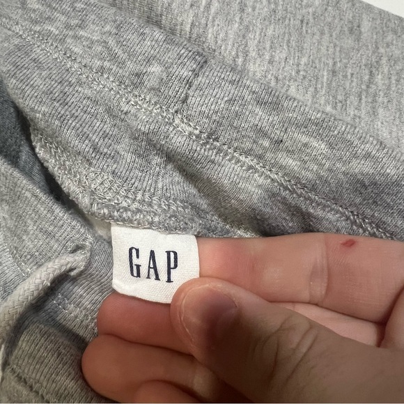 GAP Gray Sweatpants Silver Logo Cuffed Ankles Size XS - Picture 6 of 7